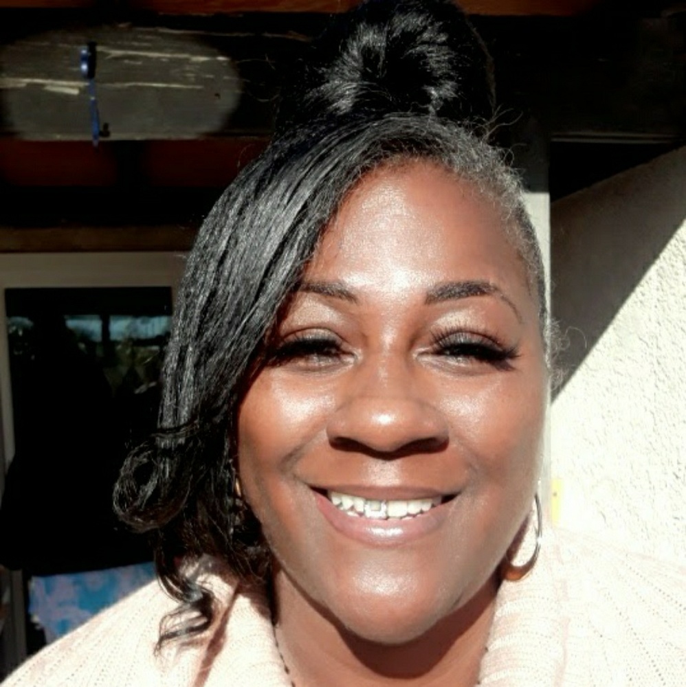 Meet your Posher, Angenette